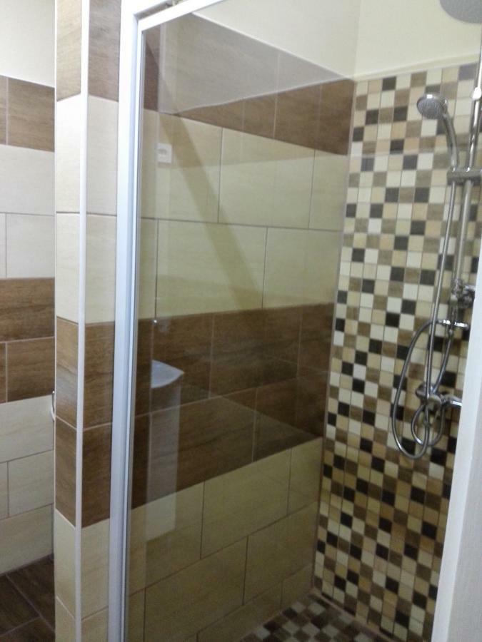 Kerékvár apartman Gyula Esterno foto
