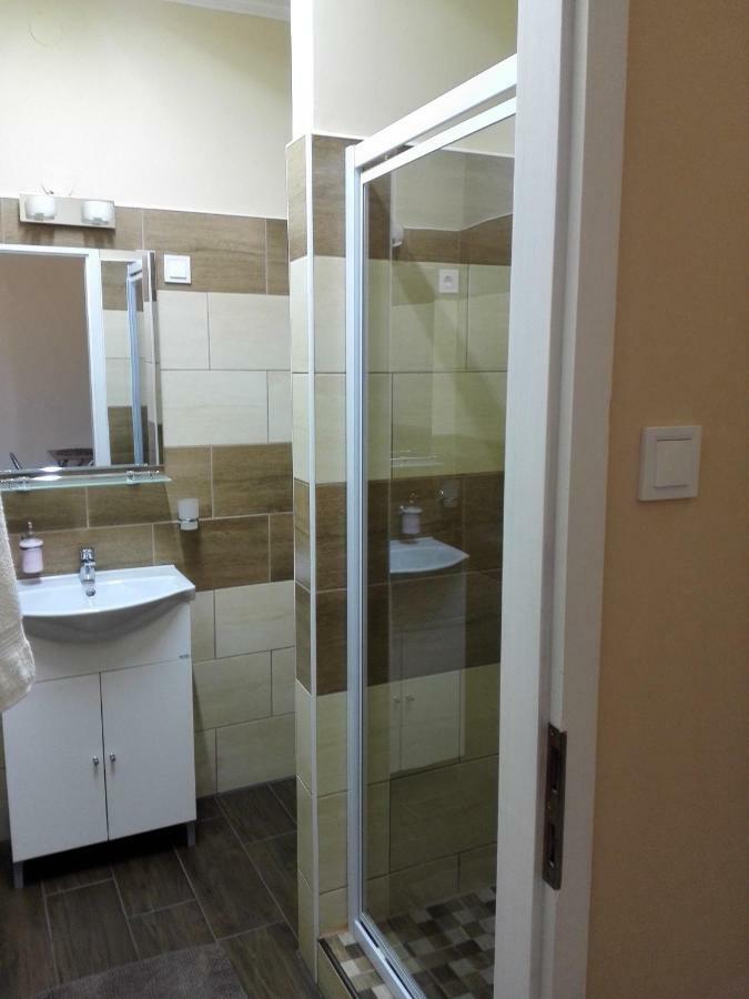 Kerékvár apartman Gyula Esterno foto
